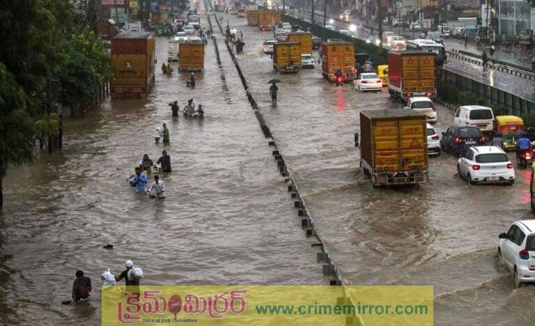 తుఫాన్ గండం.. మరో మూడు రోజులు భారీ వర్షాలు