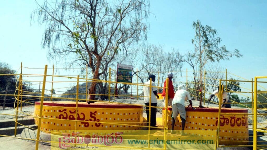 భూకంపం దెబ్బకి ఊగిపోయిన సమ్మక్క, సారక్క ఆలయం!