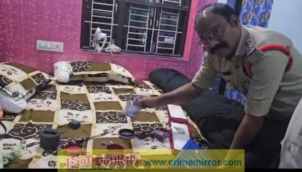 జగిత్యాల జిల్లా మేడిపల్లి మండలం దమన్నపేటలో దొంగల బీభత్సం.