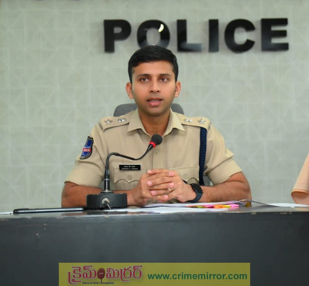 సోషల్ మీడియాలో తప్పుడు పోస్టులు పెట్టే వారిపై ప్రత్యేక నిఘా