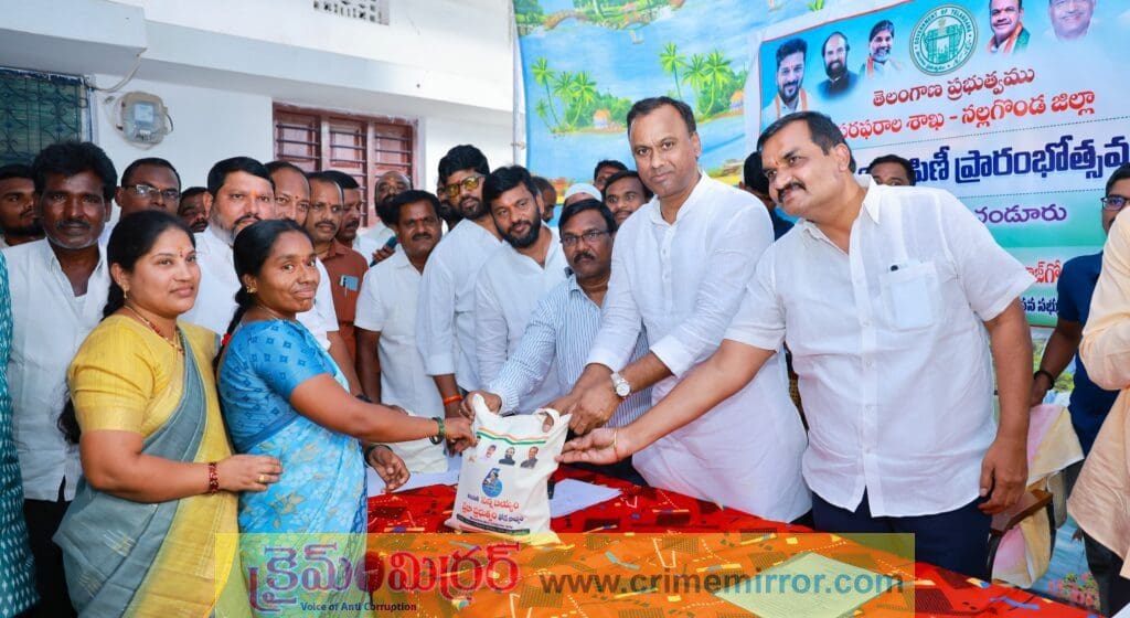 సన్న బియ్యం పంపిణీ దేశ చరిత్రలోనే నిలిచిపోయే గొప్ప విషయం