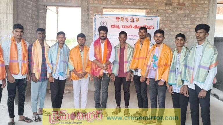 ఇండియన్ ఆర్మీకి ఎంపికైన యువకులను సన్మానించిన రాజ్ కుమార్ రెడ్డి