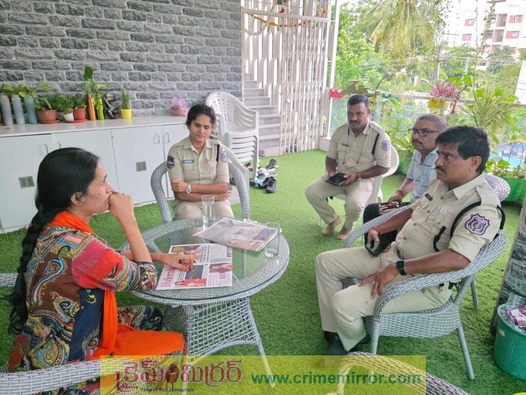 ప్రభుత్వాన్ని ప్రశ్నించడం నేరమా? కార్పొరేటర్ ఆకుల శ్రీవాణి అరెస్ట్