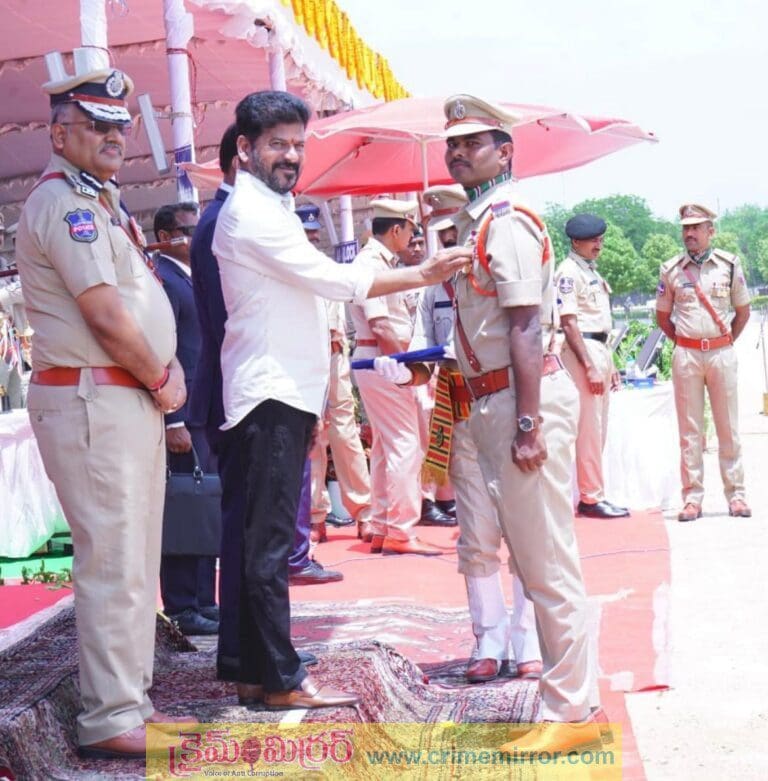 ఉత్తమ సేవలకు దక్కిన అరుదైన గౌరవం