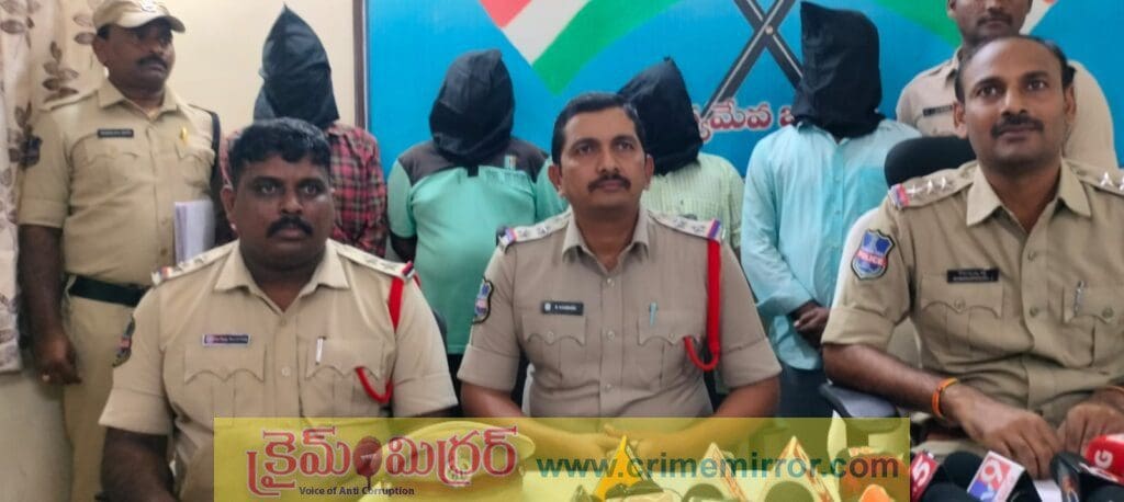 మిర్యాలగూడలో అక్రమ చిట్ ఫండ్, వడ్డీ వ్యాపారం ముఠా అరెస్టు