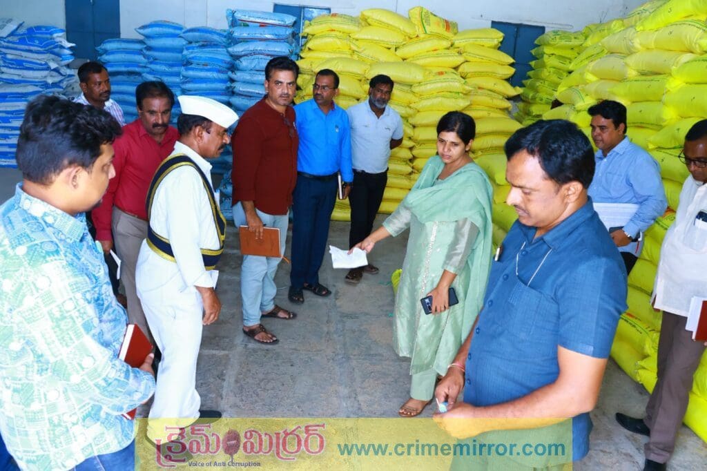 నార్కట్ పల్లి పట్టణ కేంద్రంలో కలెక్టర్ ఇలా త్రిపాఠి ఆకస్మిక పర్యటన!