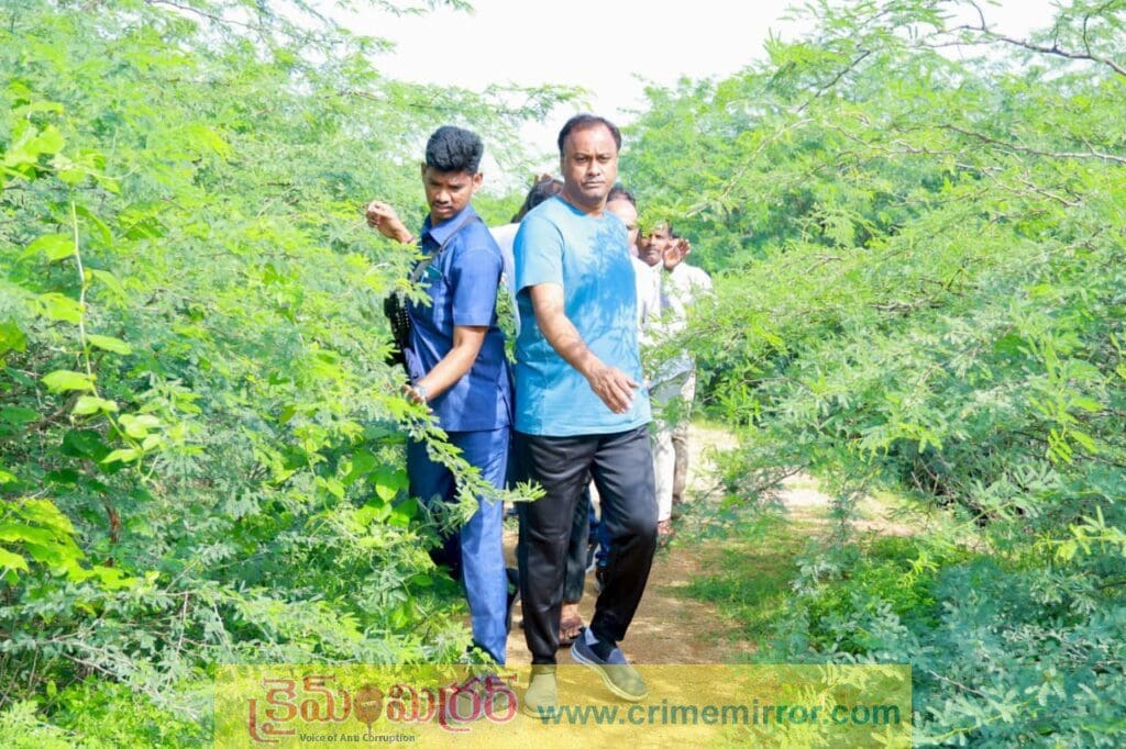 చెరువు భూమి కబ్జా చేసిన వారికి నోటీసులు జారీ చేయాలి : ఎమ్మెల్యే కోమటిరెడ్డి రాజగోపాల్ రెడ్డి
