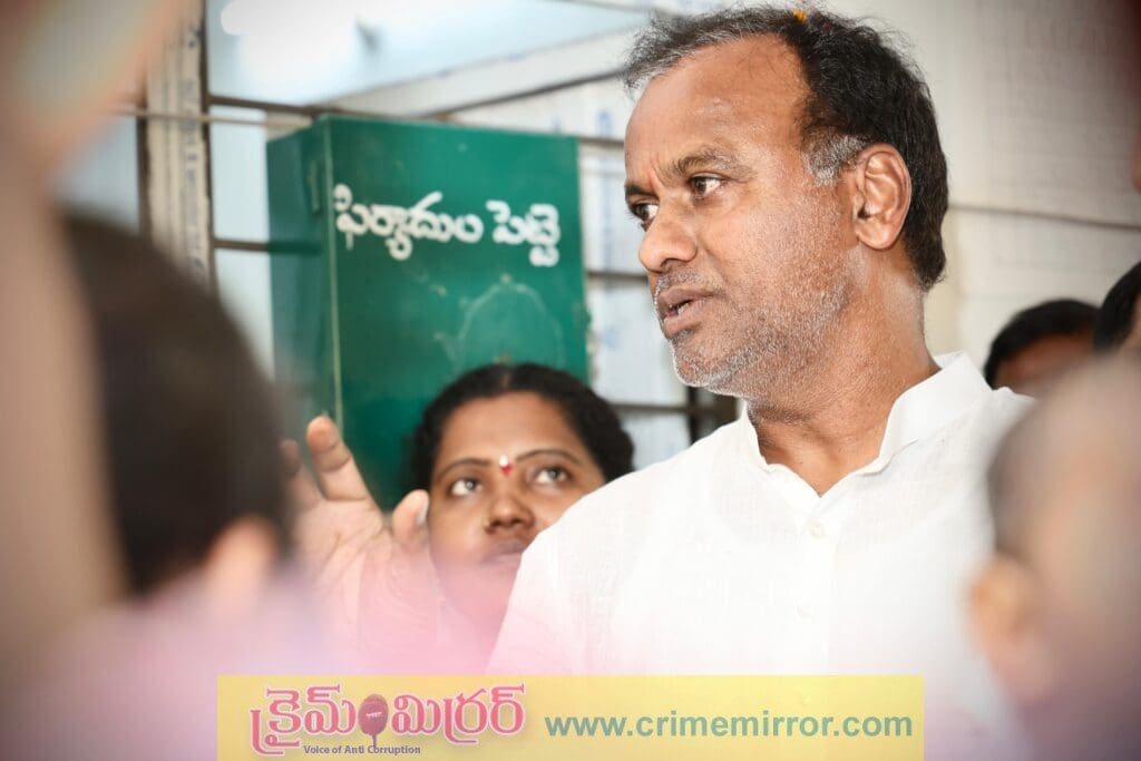 వసతిగృహాలలో ఉండే విద్యార్థుల ఆరోగ్యం పట్ల  సిబ్బంది చాలా జాగ్రత్తగా ఉండాలి