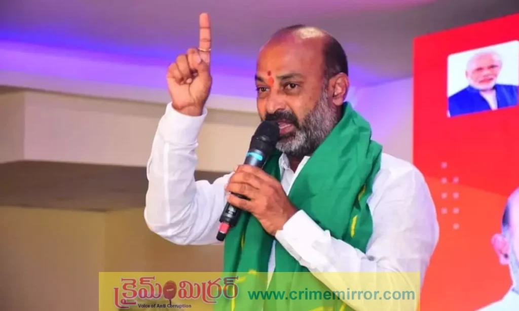 దేశ రక్షణకు ఎంతకైనా పోరాడుతాం.. మావోయిస్టులకు మద్దతిస్తున్న వారు జాగ్రత్త : బండి సంజయ్