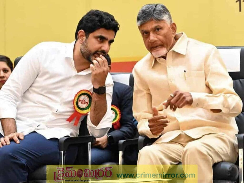తండ్రీకొడుకులు నోరు తెరిస్తే పచ్చి అబద్ధాలే : కన్నబాబు