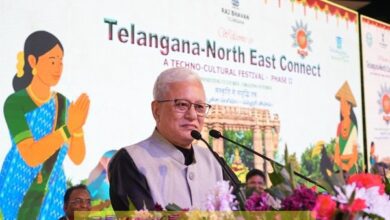 గవర్నర్ కార్యక్రమంలో భద్రతా వైఫల్యం....ఇద్దరు అరెస్ట్