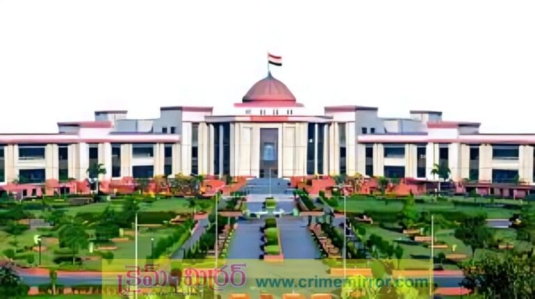 High Court: భార్య తరచూ ఆత్మహత్య బెదిరింపులు చేయడం కూడా క్రూరత్వమే
