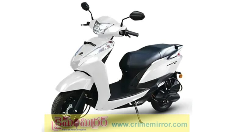 Electric Scooters: లేడీస్ కోసం బెస్ట్ స్కూటర్లు.. లైసెన్స్ కూడా అవసరమే లేదు!..