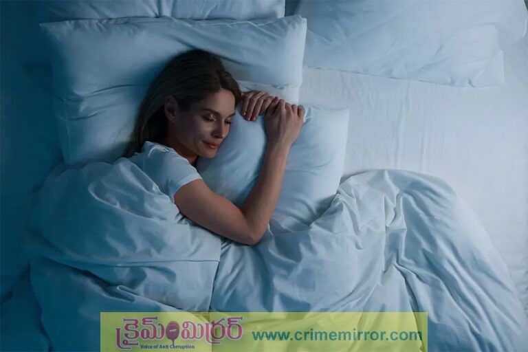 Lifestyle: మహిళలు రాత్రి పడుకునే ముందు ఇలా చేయకండి.. ఎందుకో తెలుసా?