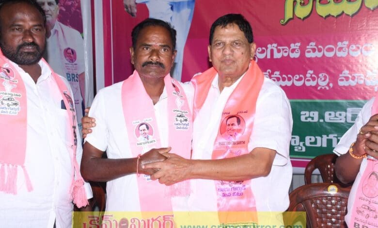 పాములపహాడ్ గ్రామా కాంగ్రెస్ పార్టీకి బిగ్ షాక్...!