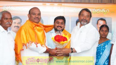 ప్రజల నమ్మకాన్ని వమ్ము చెయ్యకండి...అభివృద్ధి పై దృష్టి సారించండి