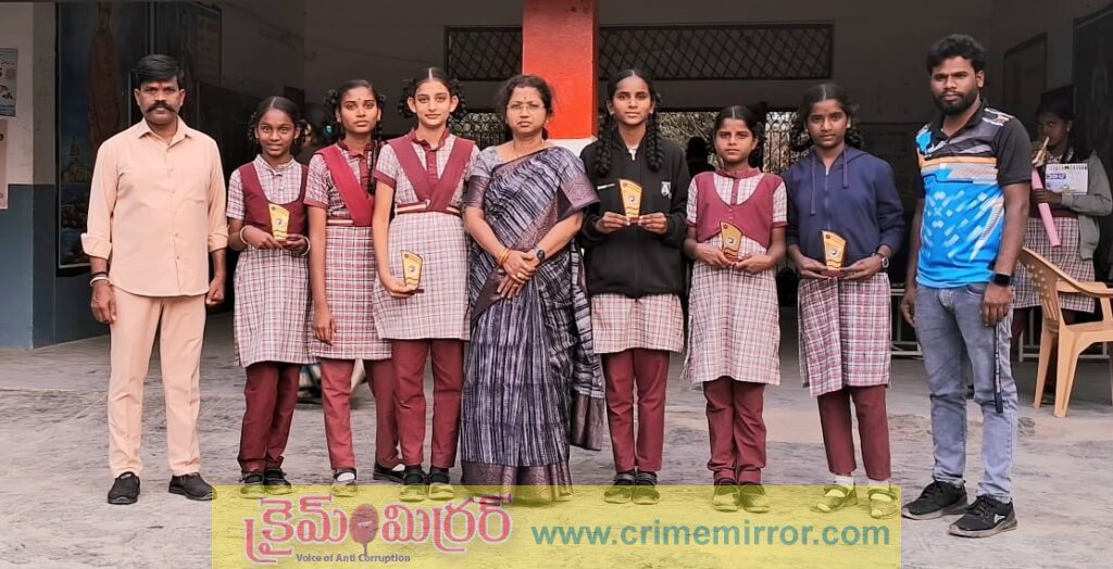 శంకర్ పల్లి ఆదర్శ పాఠశాలలో కరాటే ప్రోగ్రాం
