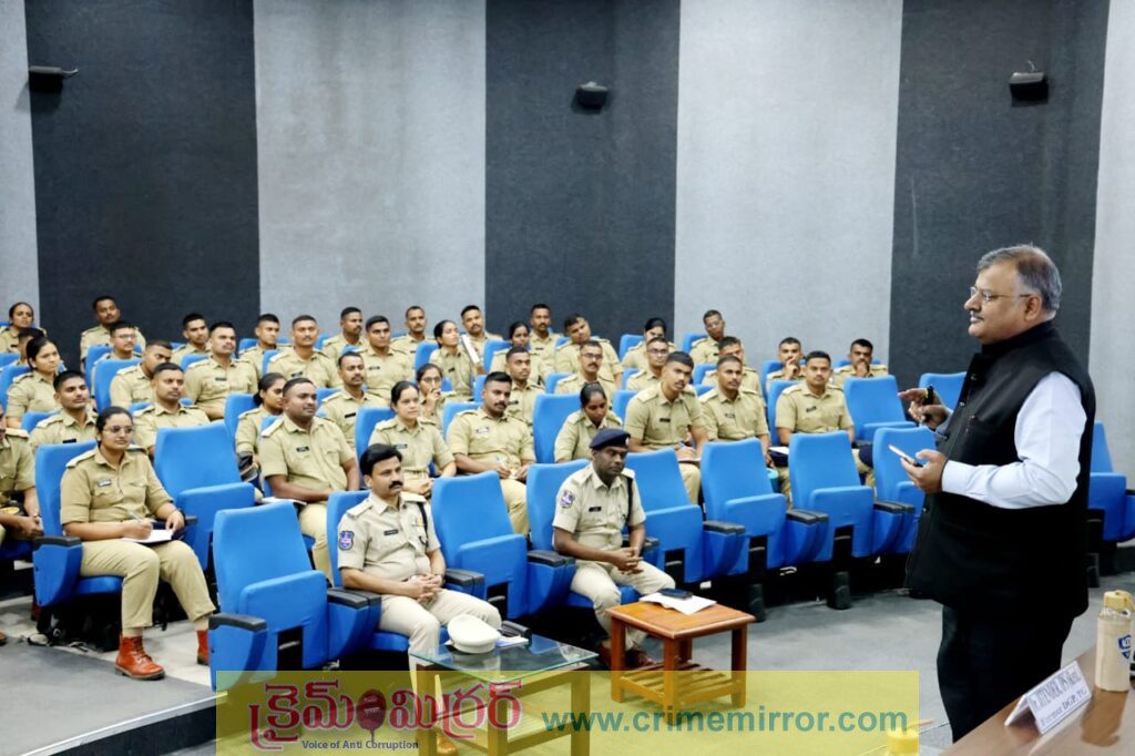 ప్ర‌తి ఒక్క‌రూ ట్రాఫిక్ నిబంధ‌న‌లు పాటించాలి : రిటైర్డ్ డీజీపీ డాక్ట‌ర్ జితేంద‌ర్