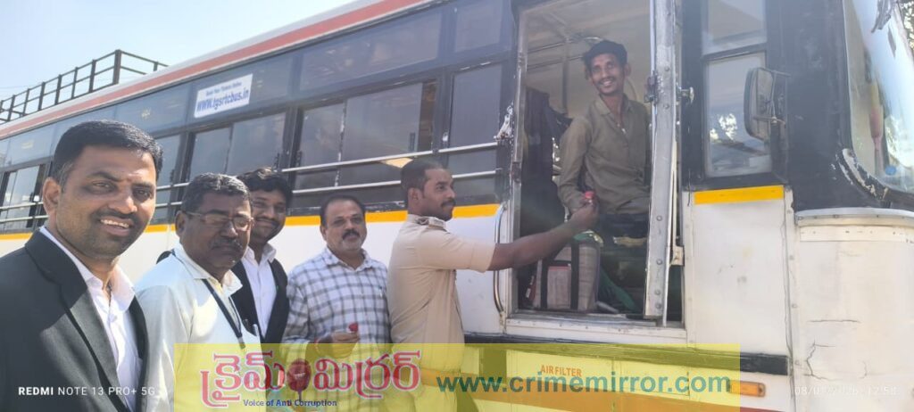 రహదారి భద్రతపై యాదగిరిగుట్ట డిపోలో అవగాహన సదస్సు