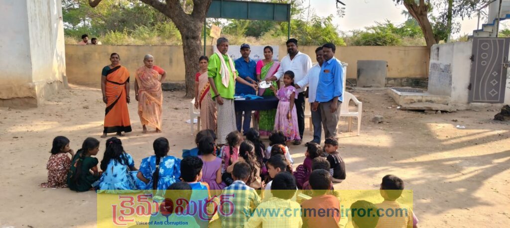 ప్రభుత్వ పాఠశాల ముగ్గుల పోటీలో సర్పంచ్ కూతురు ప్రతిభ.