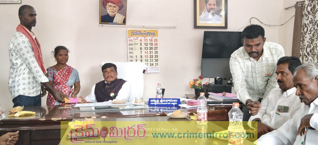 మానవత్వం చాటుకున్న మర్రిగూడ తహసీల్దార్