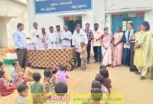 మాటూరు పాఠశాలలో నోట్ బుక్, పెన్సిళ్ళ పంపిణీ