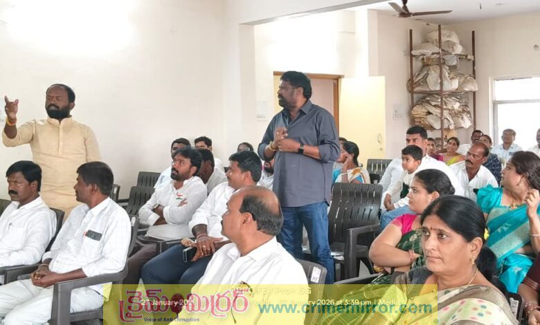 మర్రిగూడ ఎంపిడివో కార్యాలయంలో రచ్చ..!