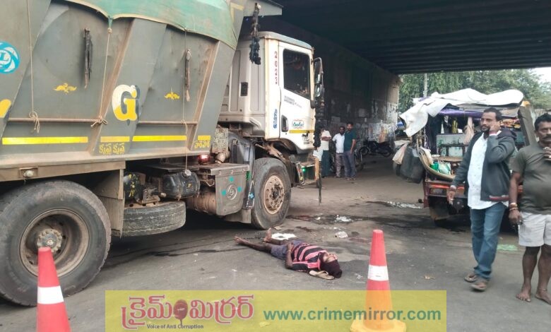 ఆటో, టిప్ప‌ర్ ఢీ