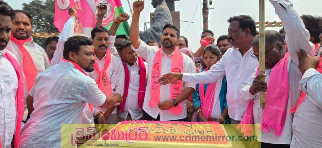 ఘ‌నంగా కేసీఆర్ జ‌న్మ‌దిన వేడుక‌లు