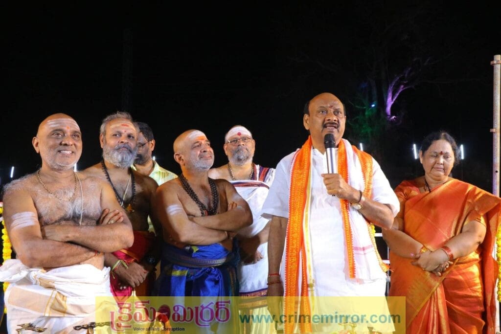 వరాహనది ఉత్తరవాహినికి పోటెత్తిన భక్తులు