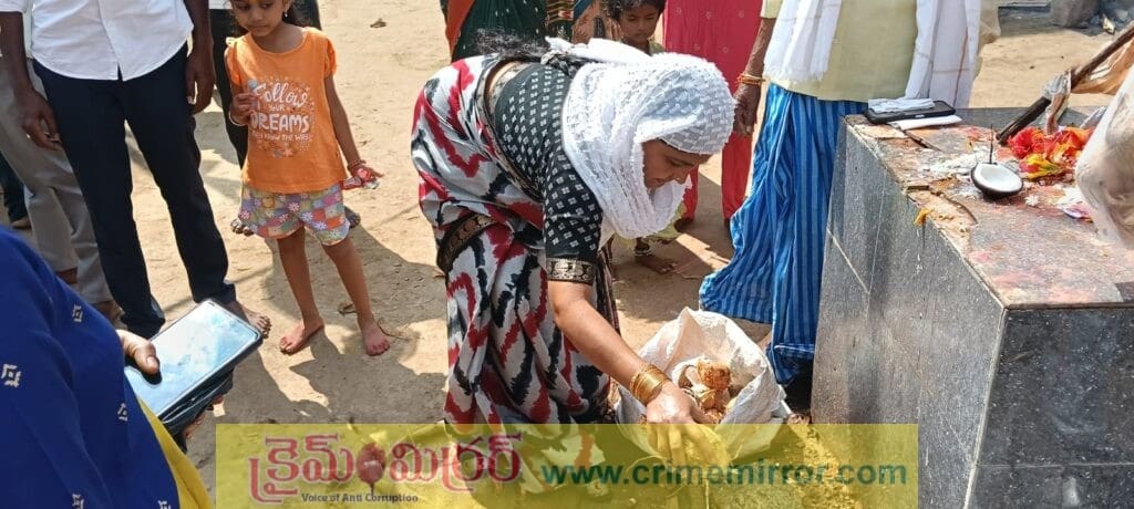 మానవత్వమే కుల మతాలు : హసీనా అక్బర్ ఖాన్