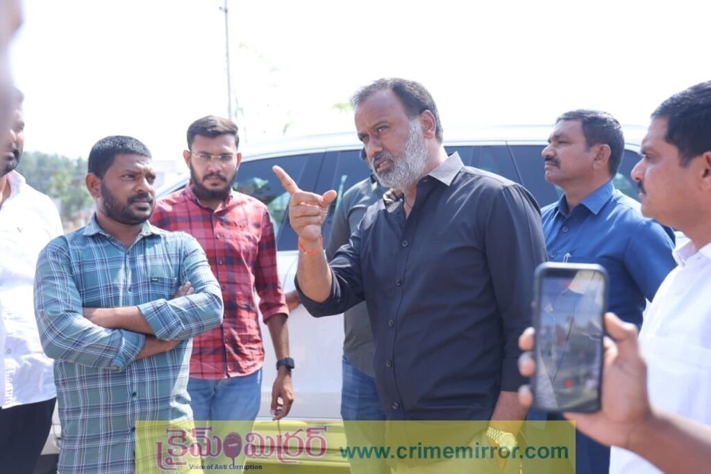 వైన్స్ షాపులపై కోమటిరెడ్డి రాజగోపాల్ రెడ్డి హెచ్చరికలు