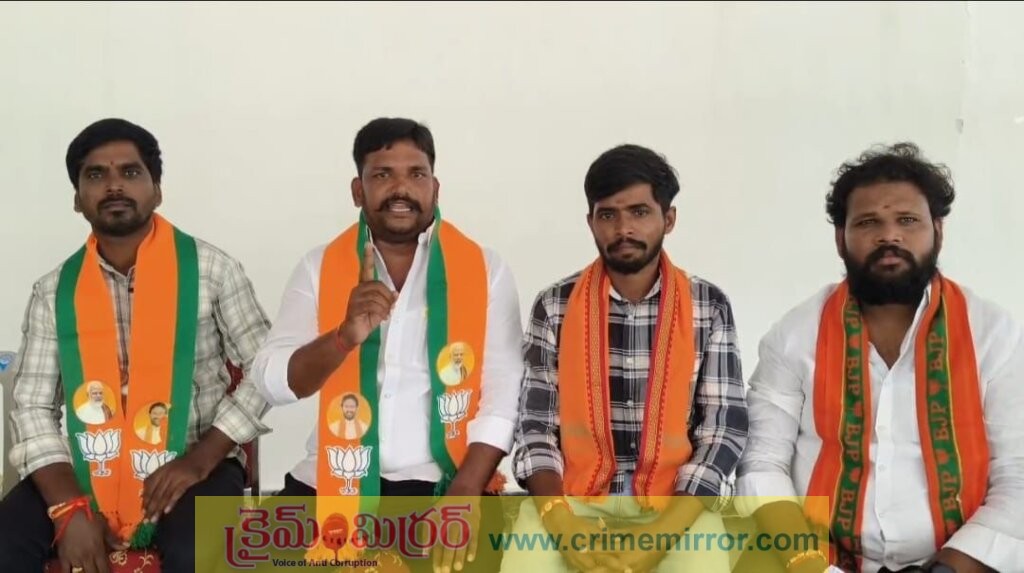 గీత చారీ పై చేసిన అసభ్య పదజాలంను వెనక్కి తీసుకొని క్షమాపణ చెప్పాలి : పల్లెటి జగన్