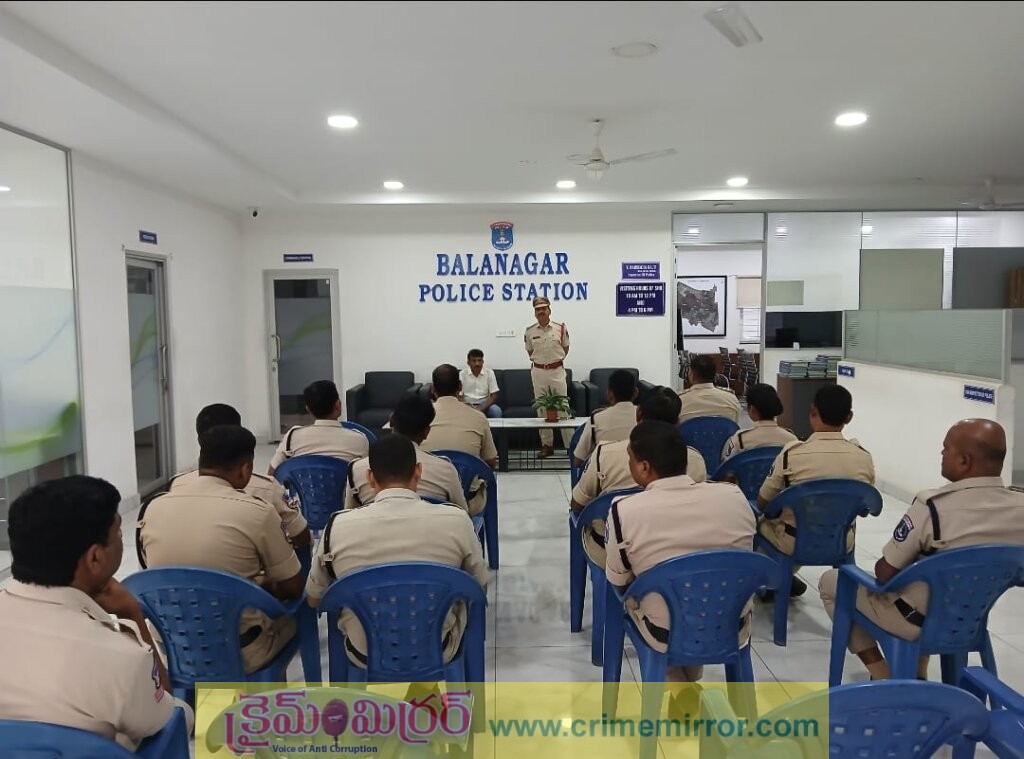 బాలానగర్ పోలీస్ సిబ్బందికి బీమా, పొదుపు మార్గాలపై అవగాహన సదస్సు