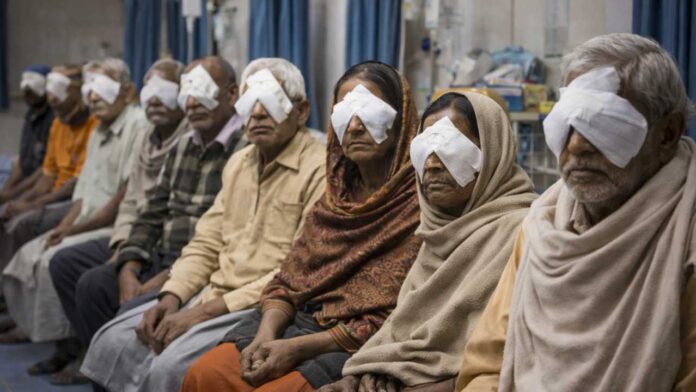 Medical Negligence Alleged as 9 Patients Lose Vision After Eye Surgeries in UP