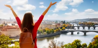 IRCTC Europe tour: యూరప్కు వెళ్లాలనుకునేవారు ఈ ప్యాకేజ్ తెలుసుకుంటే.. సంచులు సర్దుకుని వెళ్లడమే