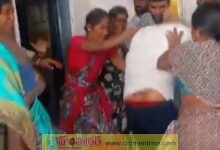 ఉపాధ్యాయుడి కామచేష్టలు.. దేహశుద్ధి చేసిన గ్రామస్తులు.