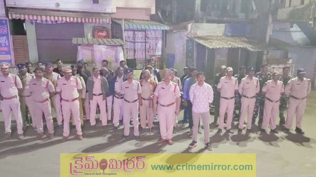 ఏలూరులో కార్డన్ సర్చ్…14 మోటార్సైకిళ్ల స్వాధీనం