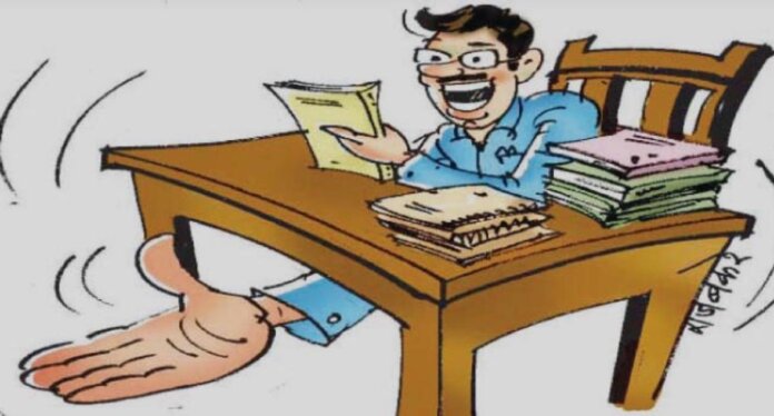 ఇందిరమ్మ ఇండ్ల పేరిట ఇసుక ట్రాక్టర్ల వద్ద మామూళ్లు..?