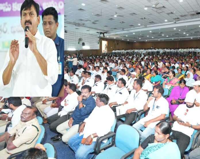 ప్ర‌జా సేవ‌కే తొలి ప్రాధాన్య‌త : మంత్రి పొంగులేటి