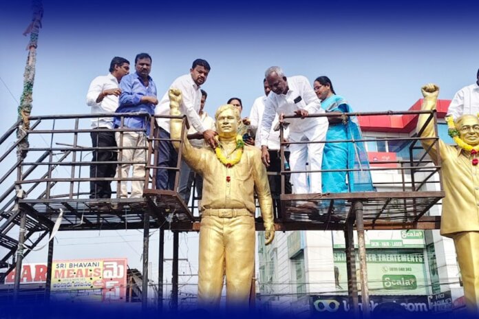 గన్ పార్క్ కు ఉద్యమ కారులు...చరిత్రలో చిరస్థాయిగా నిలిచి పోతుంది..!