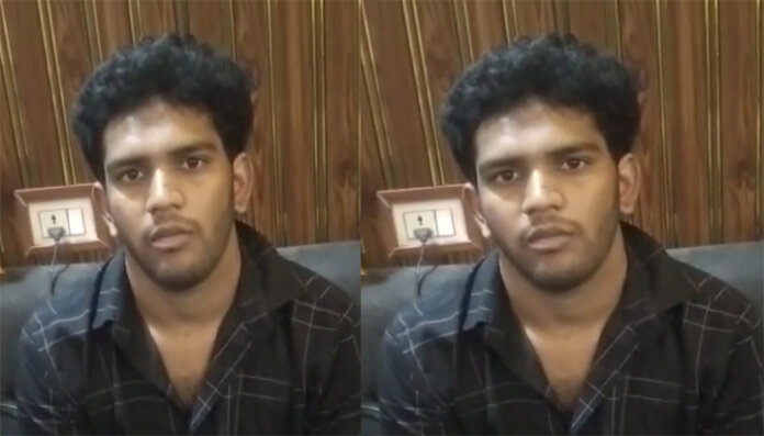 సంప‌న్న‌ మైనర్ బాలికలే టార్గెట్
