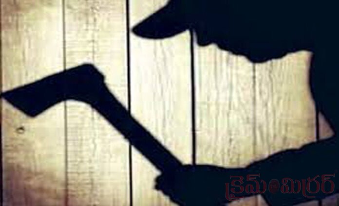హైద‌రాబాద్‌లో ఘోరం...భార్య‌ను దారుణంగా హ‌త్య చేసిన భ‌ర్త‌...!