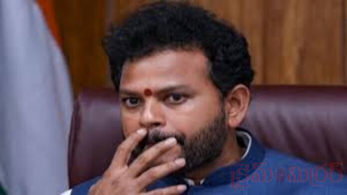 కింజరాపు రామ్మోహన్ నాయుడు కు షాక్...!