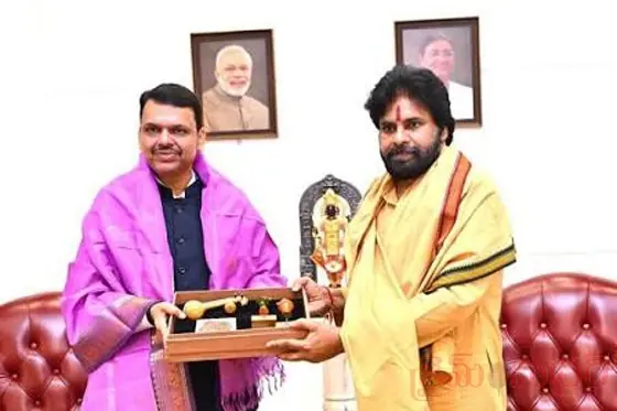మహారాష్ట్ర సీ దేవేంద్ర ఫడ్నవీస్ తో పవన్ కళ్యాణ్ భేటీ...! పులుల సంర‌క్ష‌ణ పై చ‌ర్చా....