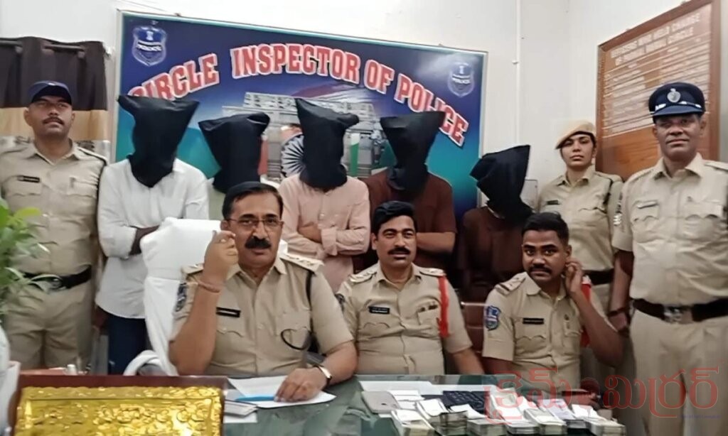 ఛీ.. ఏం బతుకులురా మీవి
