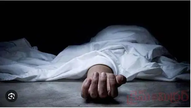 రక్తపు మడుగులో యువకుడు, అసలు ఏం జరిగిందంటే...!