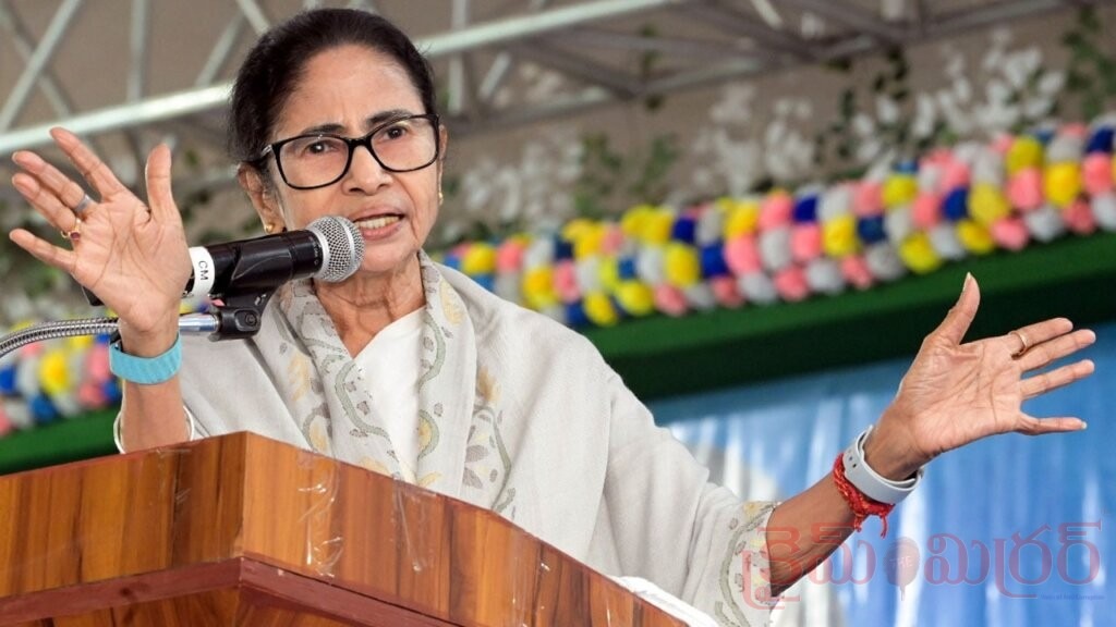 ఢిల్లీ కోటపై గురి!
