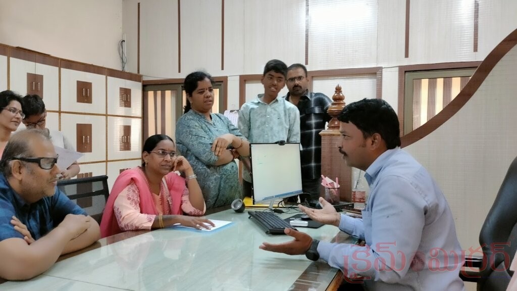 తెలంగాణ స్కూళ్లలో ఈ నెల 18న పేరెంట్స్-టీచర్ మీటింగ్.. ఈసారి ‘పేరెంట్స్ ప్రామిస్’ స్పెషల్ థీమ్‌