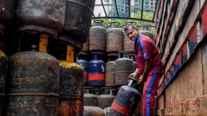 Commercial LPG Cylinder Price Slashed by Rs.183, New Rates Effective Today